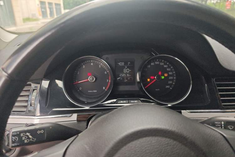 Used Volkswagen Bora 2014 1.6L Automatic Comfort Model Instrument Cluster
