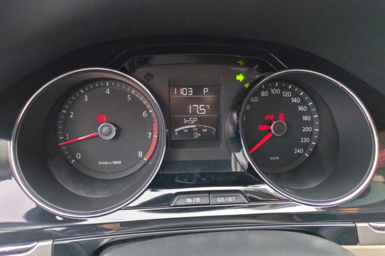 Used Volkswagen Bora 2014 1.6L Automatic Comfort Model Instrument Cluster