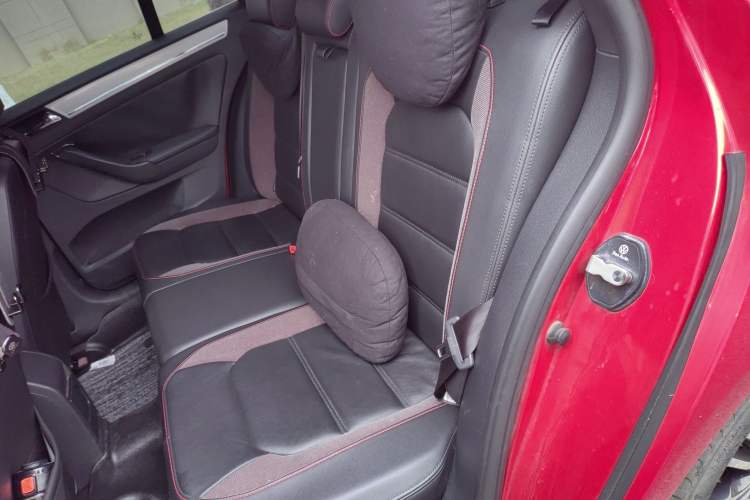 Used Volkswagen Bora 2014 1.4TSI Automatic Sportline Left Rear Seat