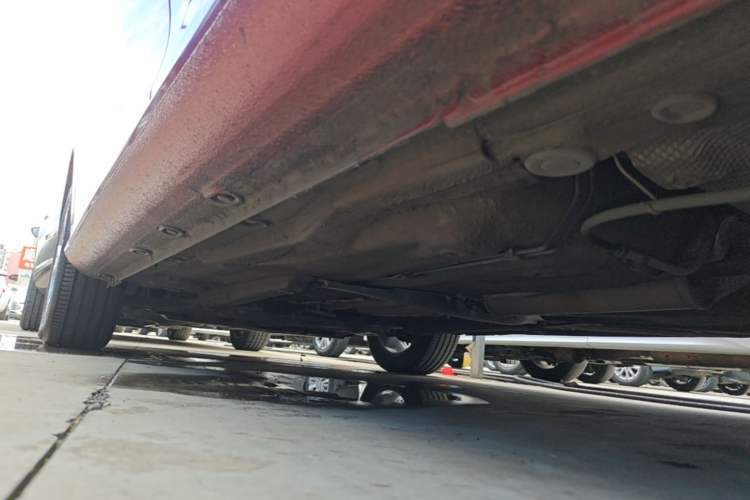 Used Volkswagen Bora 2014 1.6L Automatic Comfort Model Left Side Sill