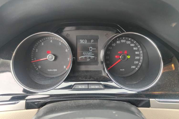 Used Volkswagen Bora 2014 1.6L Automatic Comfort Model Odometer Close Up