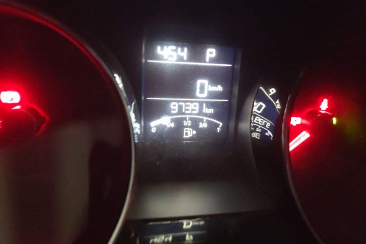 Used Volkswagen Bora 2014 1.6L Automatic Comfort Model Odometer Close Up