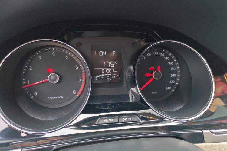 Used Volkswagen Bora 2014 1.6L Automatic Comfort Model Odometer Close Up