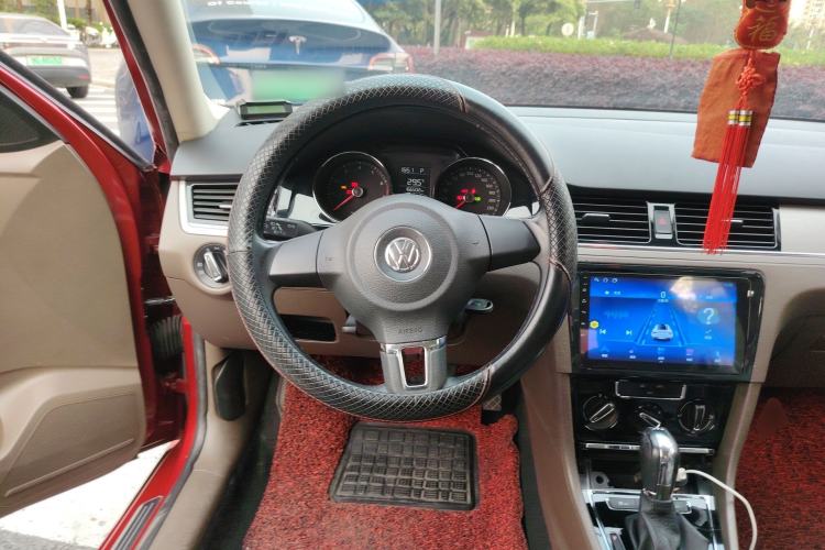 Used Volkswagen Bora 2014 1.4TSI Automatic Comfort Model Steering Wheel