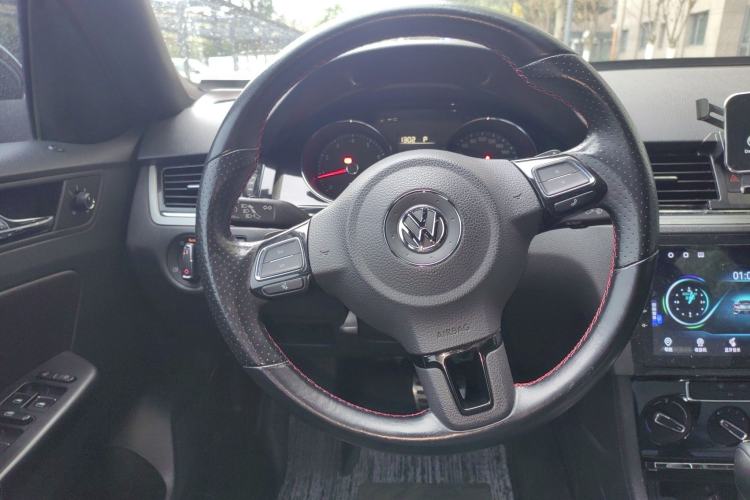 Used Volkswagen Bora 2014 1.4TSI Automatic Sportline Steering Wheel
