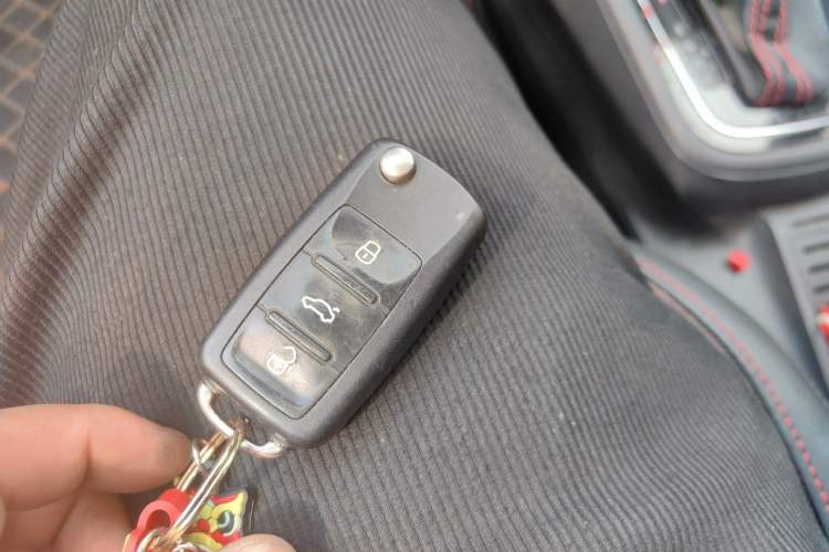 Used Volkswagen Bora 2014 1.4TSI Automatic Sportline Vehicle Key