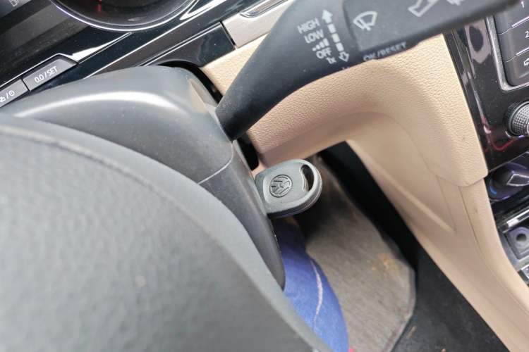 Used Volkswagen Bora 2014 1.6L Automatic Comfort Model Vehicle Key