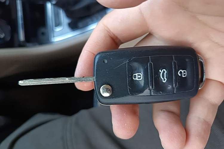 Used Volkswagen Bora 2014 1.6L Automatic Comfort Model Vehicle Key