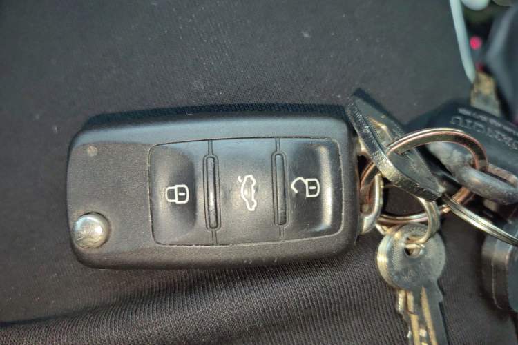 Used Volkswagen Bora 2014 1.4TSI Automatic Sportline Vehicle Key