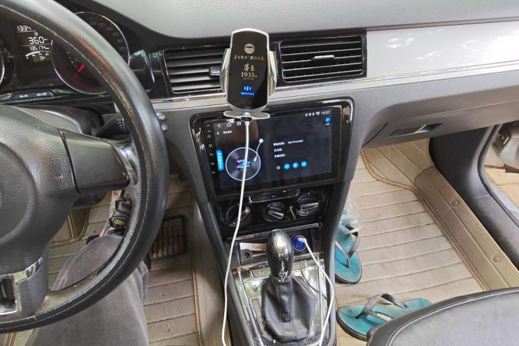 Used Volkswagen Bora 2014 1.6L Automatic Comfort Model Audio And AC Panel