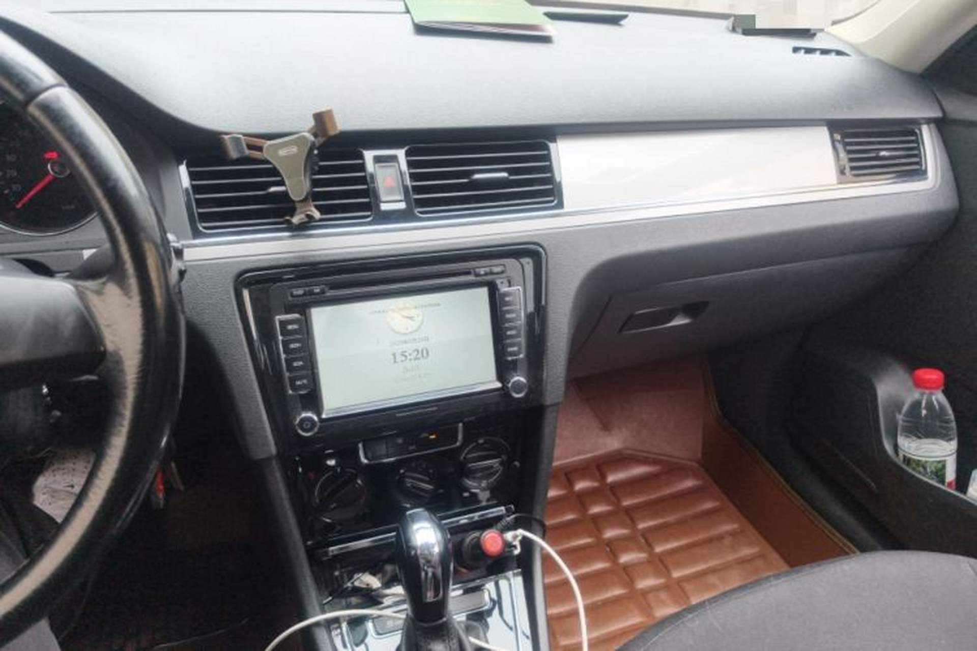 Used Volkswagen Bora 2014 1.6L Automatic Fashion Model Audio And AC Panel