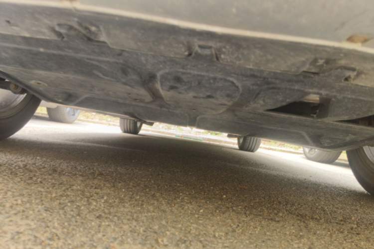 Used Volkswagen Bora 2014 1.6L Manual Comfort Model Chassis Front