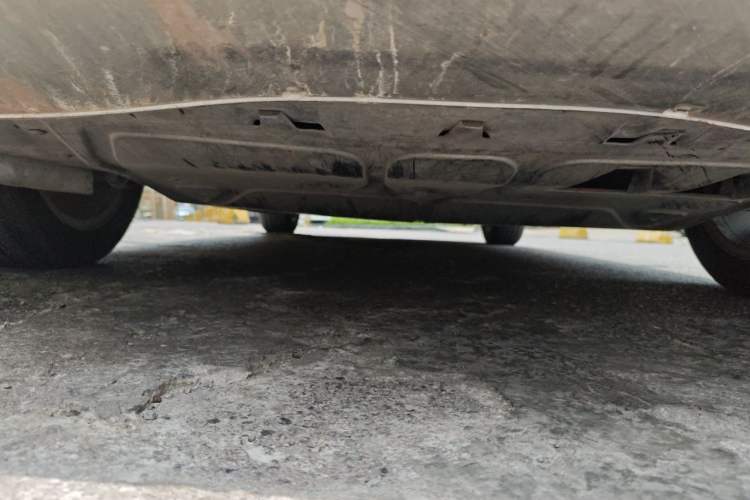 Used Volkswagen Bora 2014 1.6L Automatic Comfort Model Chassis Front