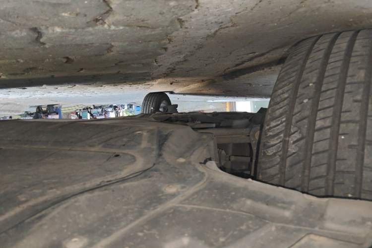 Used Volkswagen Bora 2014 1.6L Automatic Comfort Model Chassis Front Right
