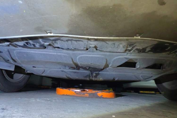 Used Volkswagen Bora 2014 1.6L Automatic Fashion Model Chassis Front