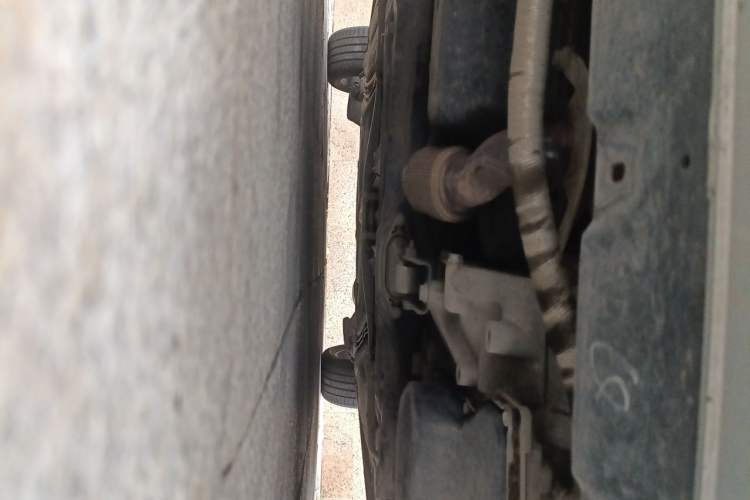 Used Volkswagen Bora 2014 1.6L Automatic Comfort Model Chassis Front