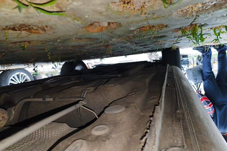 Used Volkswagen Bora 2014 1.6L Automatic Comfort Model Chassis Rear Left