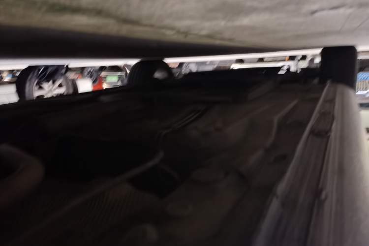 Used Volkswagen Bora 2014 1.6L Automatic Comfort Model Chassis Rear Left