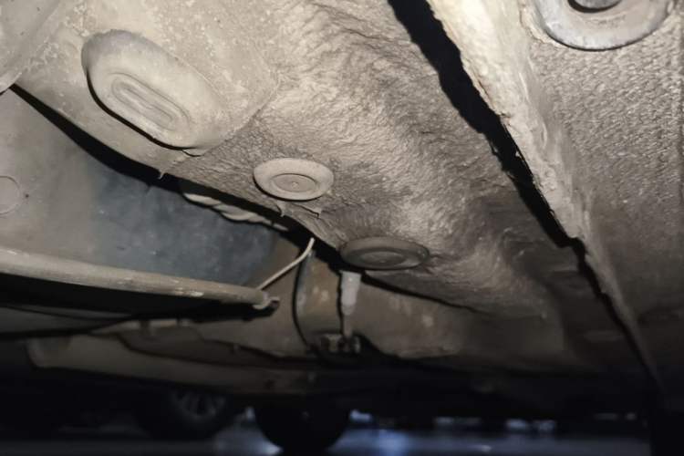 Used Volkswagen Bora 2014 1.6L Automatic Comfort Model Chassis Rear Right