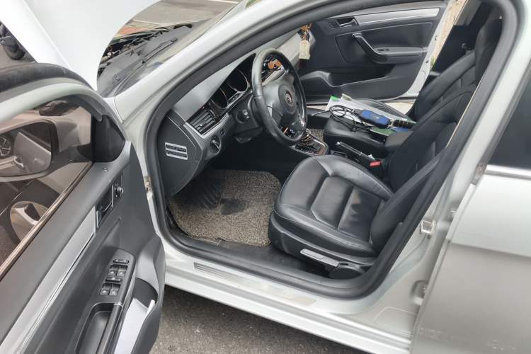 Used Volkswagen Bora 2014 1.6L Automatic Comfort Model Driver Seat
