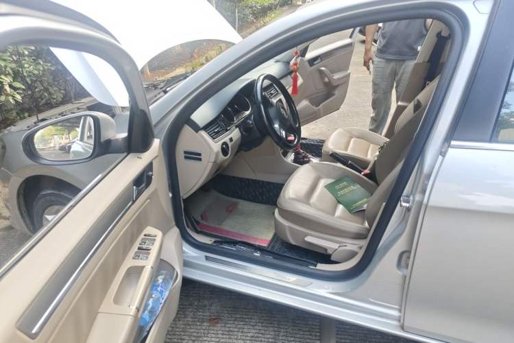 Used Volkswagen Bora 2014 1.6L Automatic Comfort Model Driver Seat