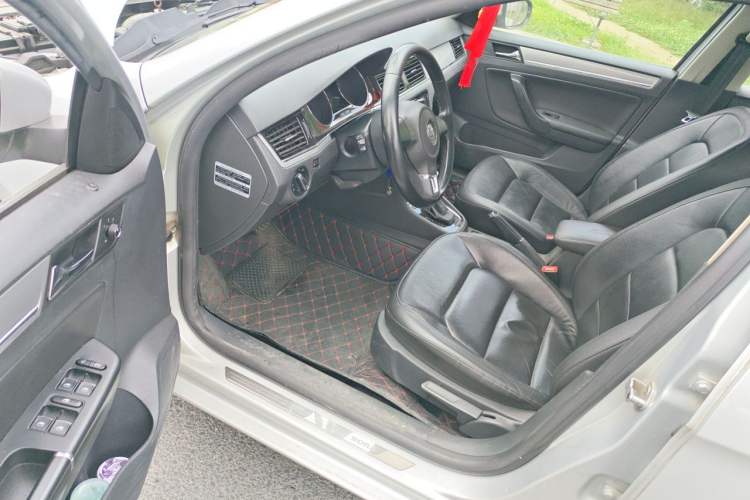 Used Volkswagen Bora 2014 1.6L Automatic Comfort Model Driver Seat