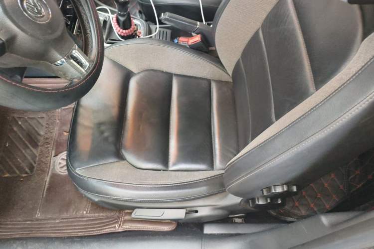 Used Volkswagen Bora 2014 1.6L Manual Comfort Model Driver Seat