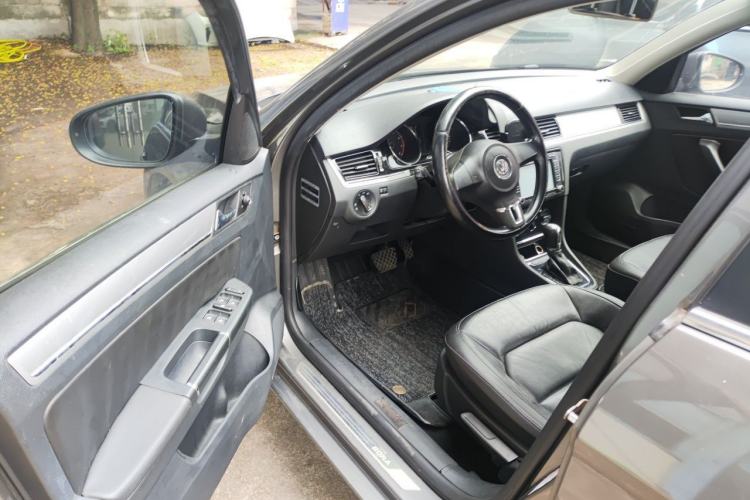 Used Volkswagen Bora 2014 1.6L Automatic Comfort Model Driver Seat