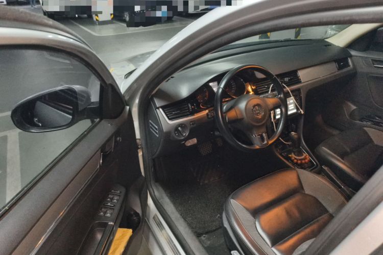Used Volkswagen Bora 2014 1.6L Automatic Comfort Model Driver Seat