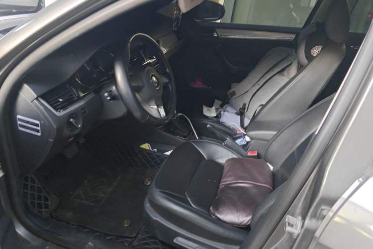 Used Volkswagen Bora 2014 1.6L Automatic Comfort Model Driver Seat