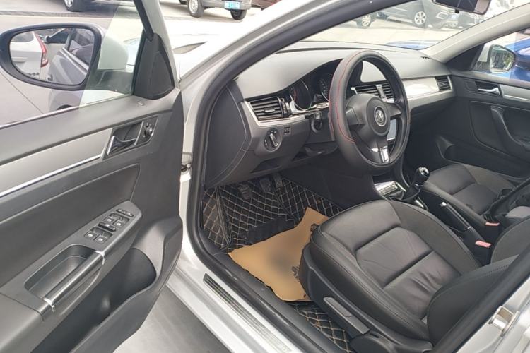 Used Volkswagen Bora 2014 1.6L Manual Comfort Model Driver Seat