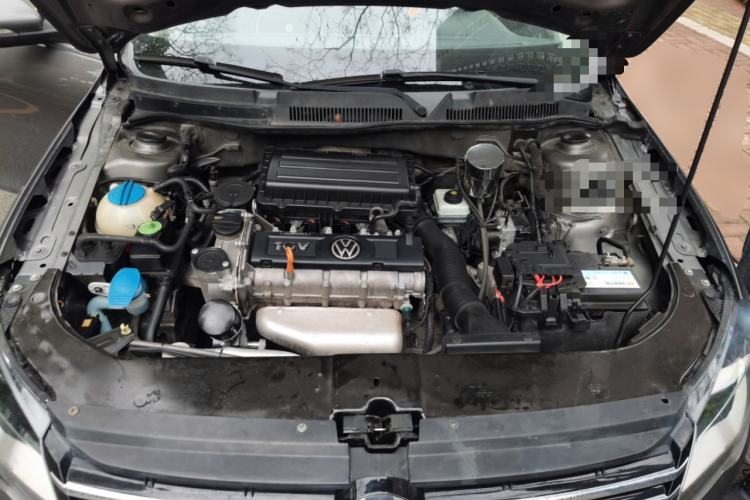 Used Volkswagen Bora 2014 1.6L Automatic Comfort Model Engine Bay