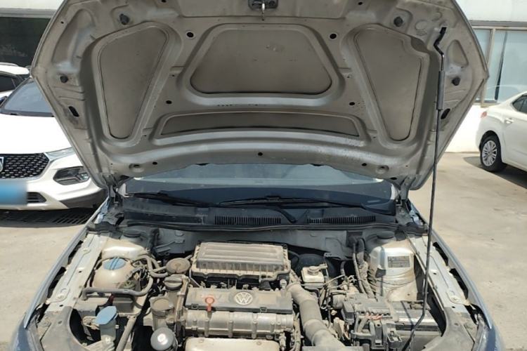 Used Volkswagen Bora 2014 1.6L Automatic Comfort Model Engine Bay