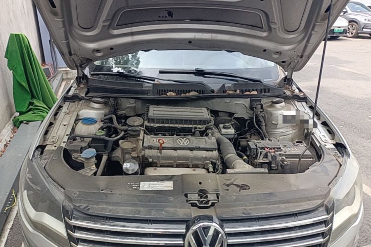 Used Volkswagen Bora 2014 1.6L Automatic Comfort Model Engine Bay