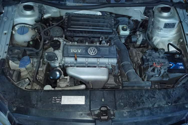 Used Volkswagen Bora 2014 1.6L Automatic Comfort Model Engine Bay
