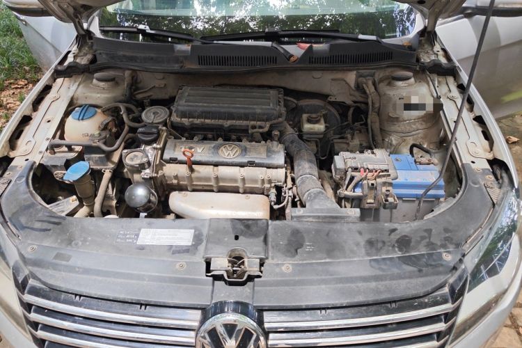 Used Volkswagen Bora 2014 1.6L Automatic Comfort Model Engine Bay