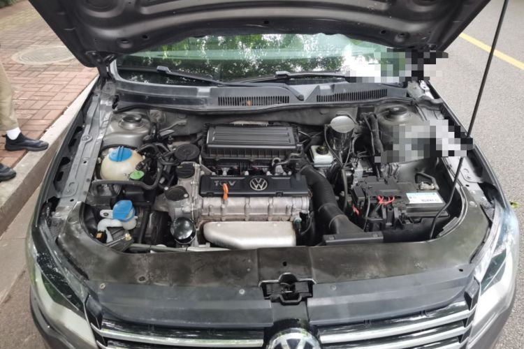 Used Volkswagen Bora 2014 1.6L Automatic Comfort Model Engine Bay