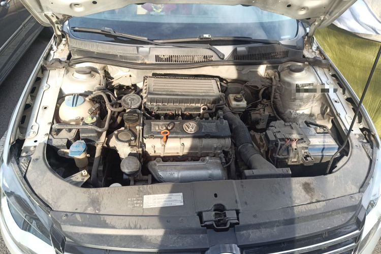 Used Volkswagen Bora 2014 1.6L Automatic Comfort Model Engine Bay