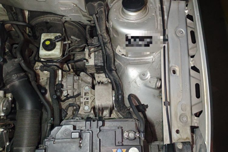 Used Volkswagen Bora 2014 1.6L Automatic Comfort Model Engine Bay Left