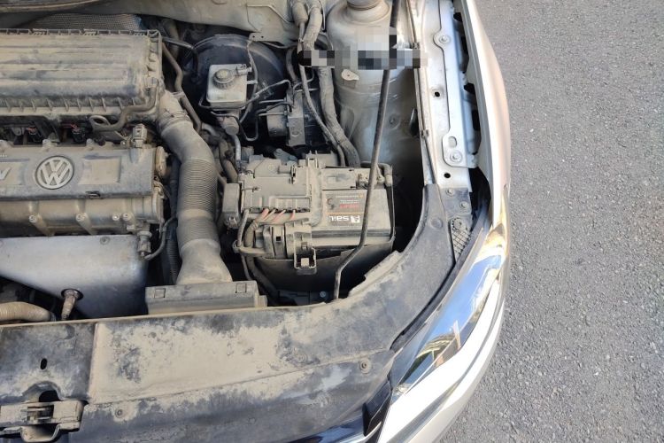Used Volkswagen Bora 2014 1.6L Automatic Comfort Model Engine Bay Left