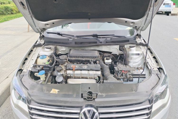 Used Volkswagen Bora 2014 1.6L Automatic Comfort Model Engine Bay
