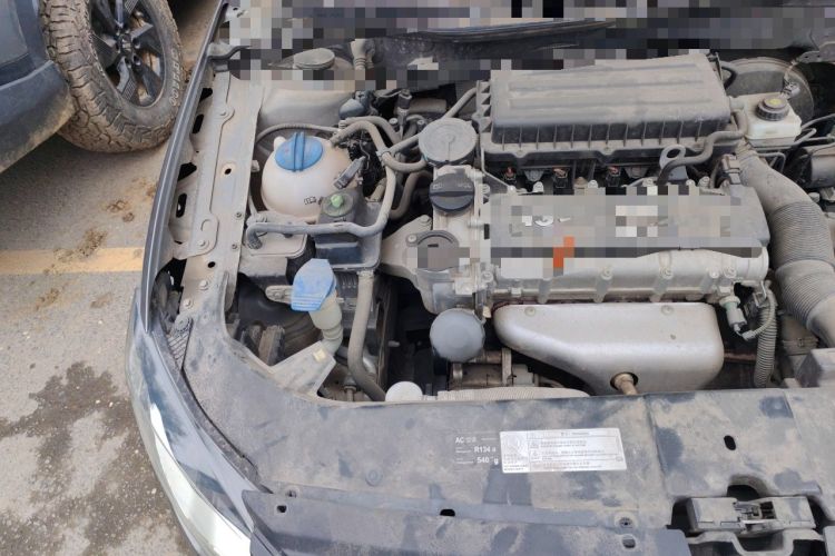 Used Volkswagen Bora 2014 1.6L Automatic Fashion Model Engine Bay Right