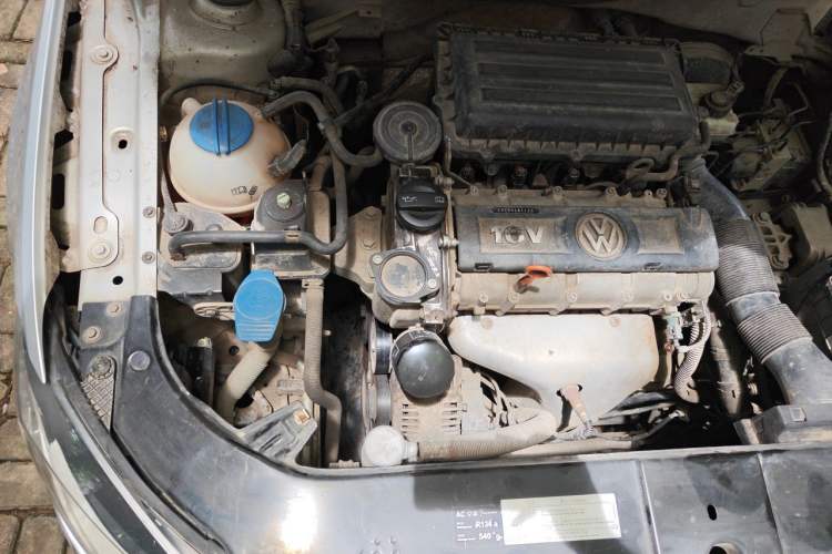 Used Volkswagen Bora 2014 1.6L Automatic Comfort Model Engine Bay Right