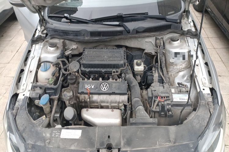 Used Volkswagen Bora 2014 1.6L Automatic Comfort Model Engine Bay