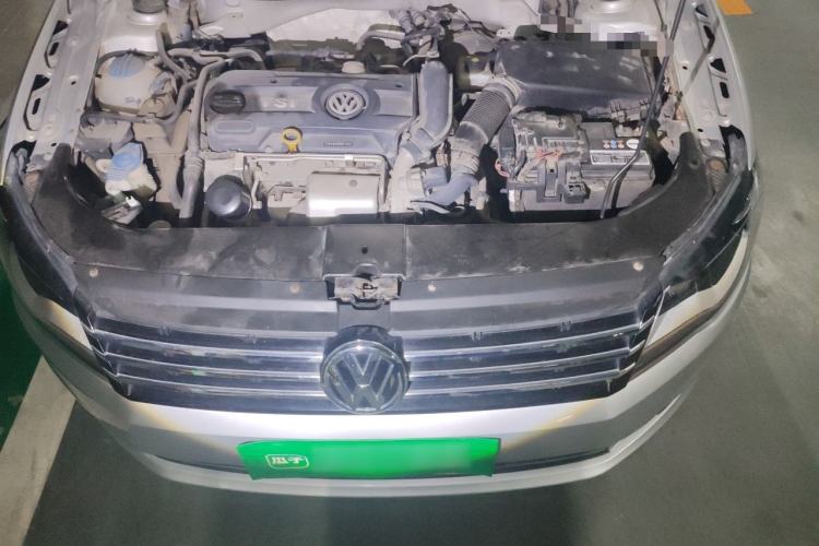 Used Volkswagen Bora 2014 1.4TSI Automatic Comfort Model Engine Bay