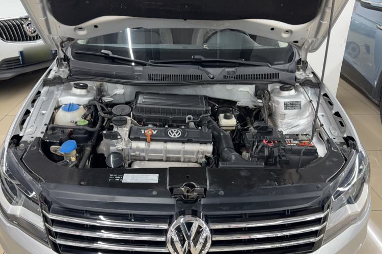Used Volkswagen Bora 2014 1.6L Automatic Comfort Model Engine Bay