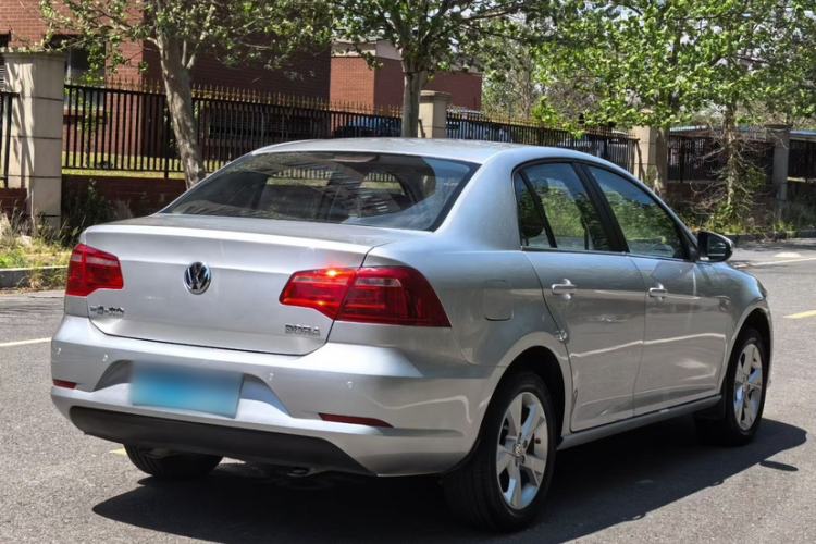 Used Volkswagen Bora 2014 1.6L Automatic Comfort Model Exterior 2