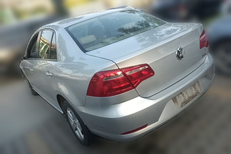 Used Volkswagen Bora 2014 1.6L Automatic Fashion Model Exterior 2