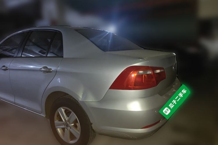 Used Volkswagen Bora 2014 1.6L Manual Fashion Edition Exterior 3
