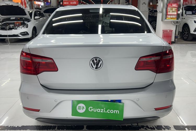 Used Volkswagen Bora 2014 1.6L Manual Fashion Edition Exterior 4